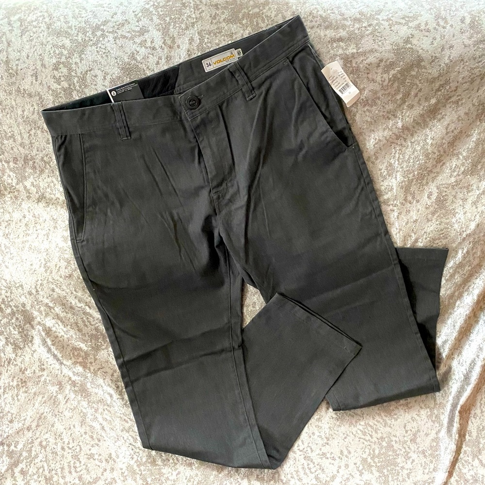 Volcom Brand Chinos Frickin 16 Modern Straight *New With Tags*